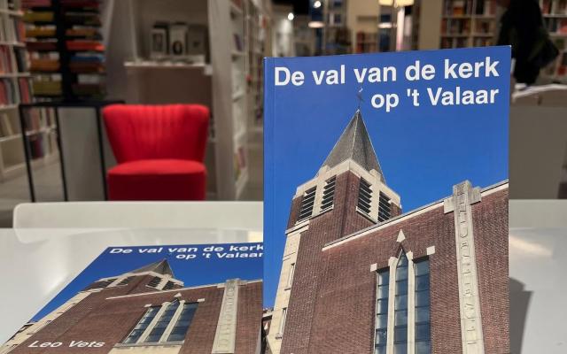 de-val-van-de-kerk-foto.jpg